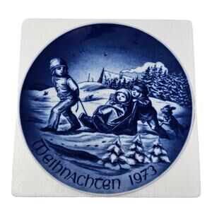 1973 BAREUTHER Christmas Wall Plate Children Sledding Bavaria Germany Vtg